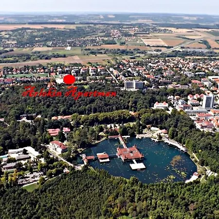Arlekin Apartman Apartment *