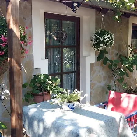 Arlekin Apartman Apartment Heviz