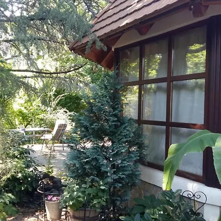 Arlekin Apartman *